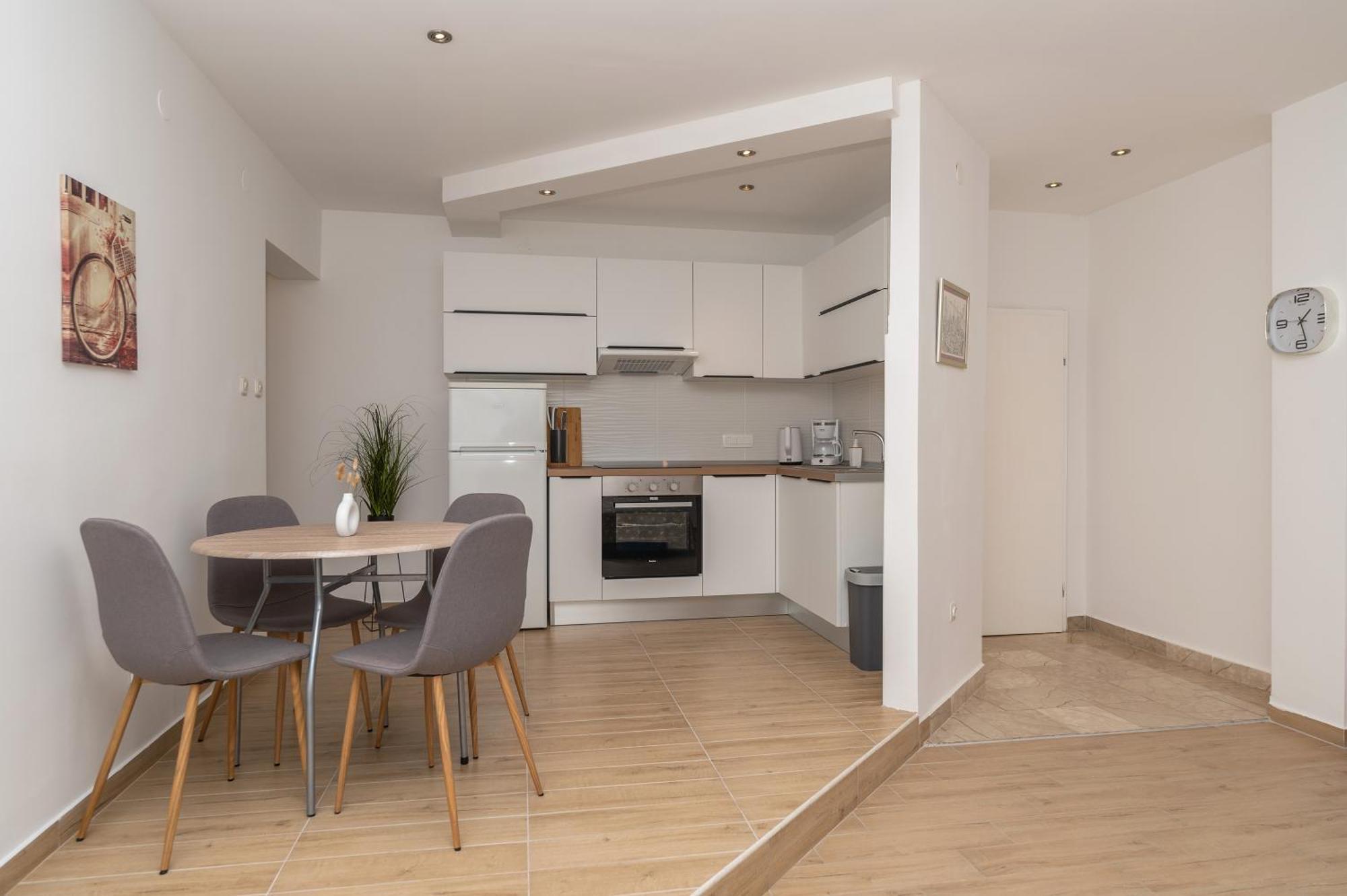 טוצפי Apartments Marsela מראה חיצוני תמונה