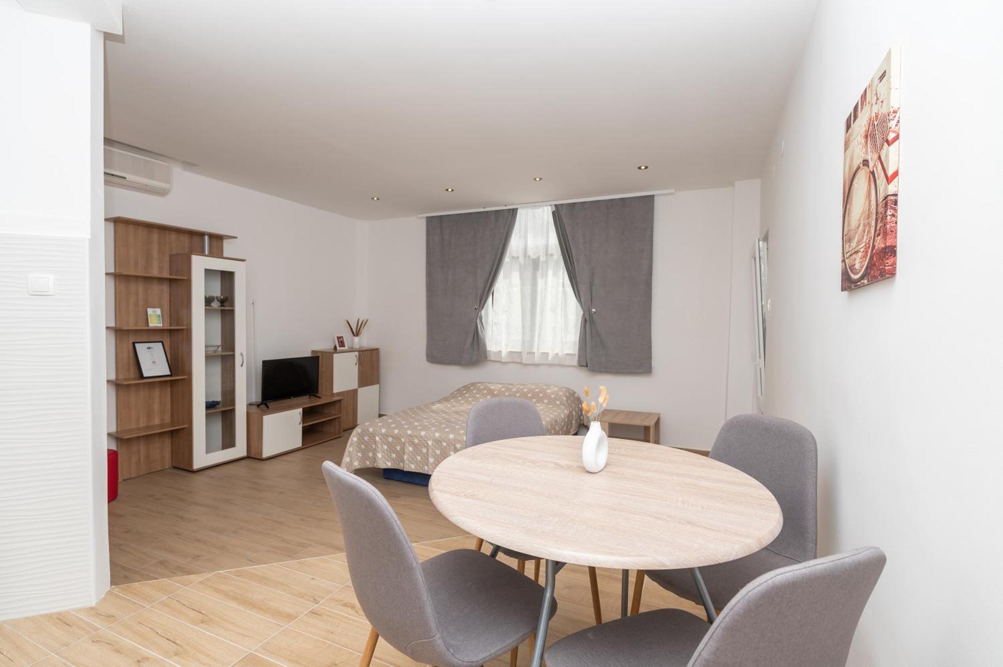 טוצפי Apartments Marsela מראה חיצוני תמונה
